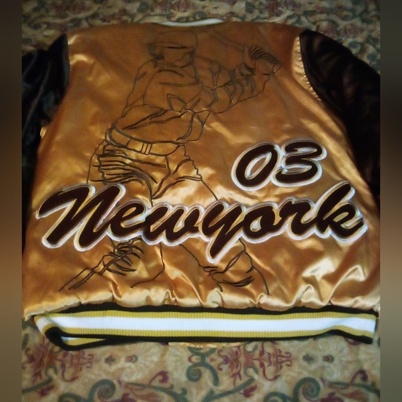 Veezo New York O3 International Players Club Satin Jacket Men's XL Gold NWT - Picture 10 of 15